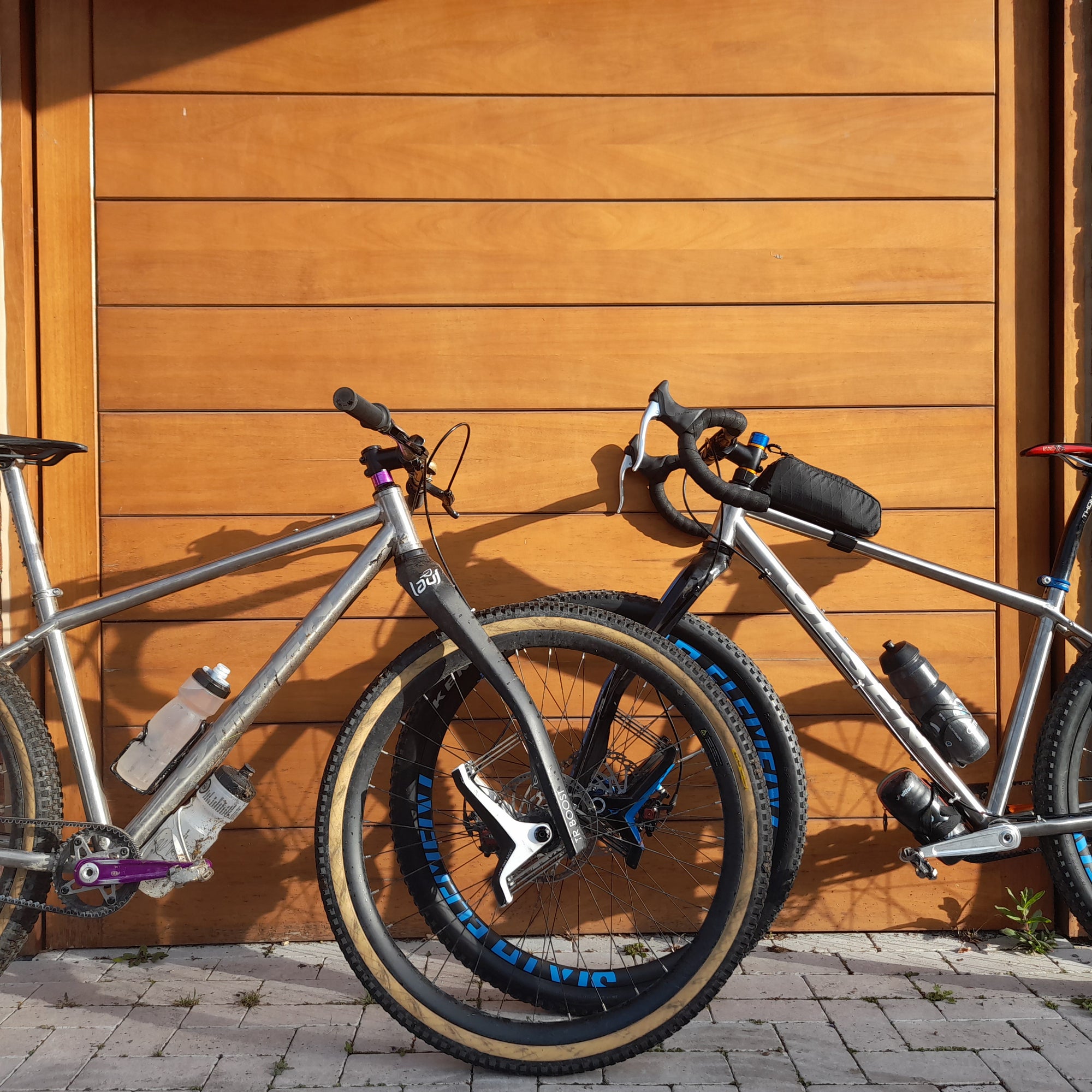 Long Distance Riding Part 3: Drop Bar vs Flat Bars YOU choose